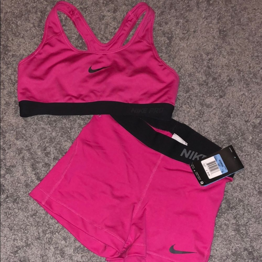 Nike pro set